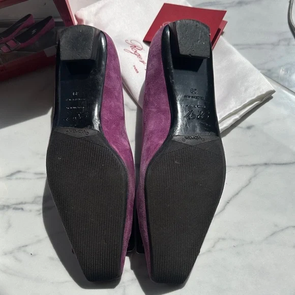 Roger Vivier rare pink suede Flats with Silver Buckle - Picture 16 of 16